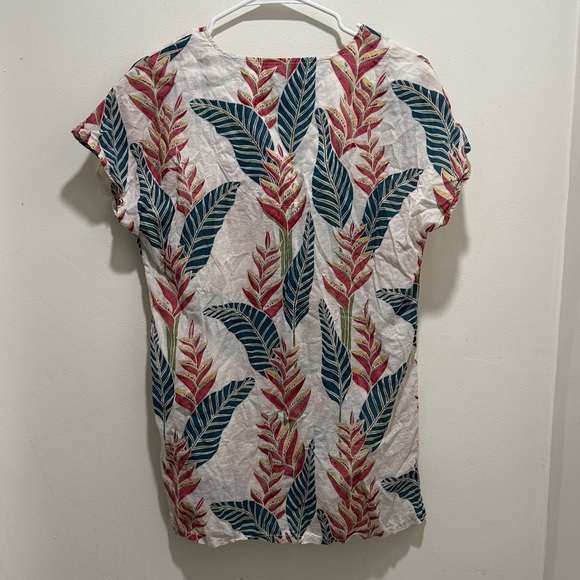 Reyn Spooner Women’s Hawaiian Top Tropical Print Short Sleeve Shirt V Neck - Picture 4 of 5